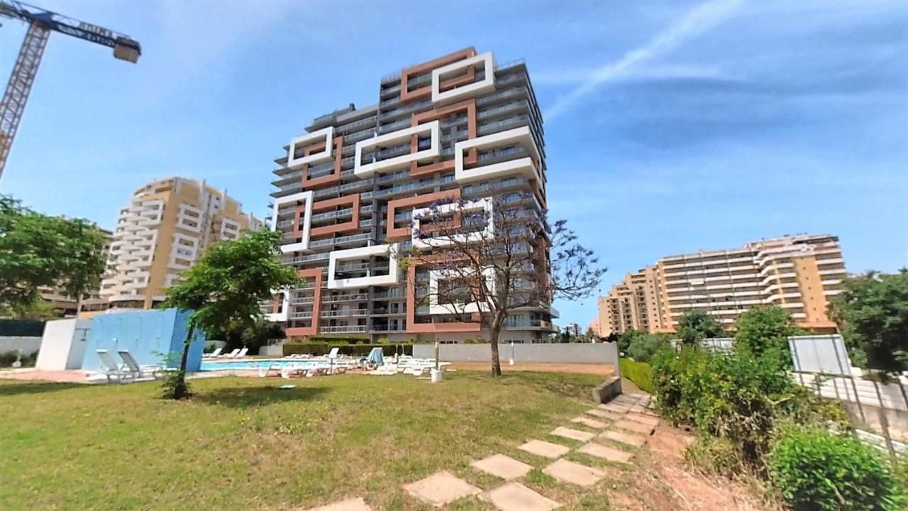Apartamentos Turisticos Rocha Tower 3 Portimao Exterior photo